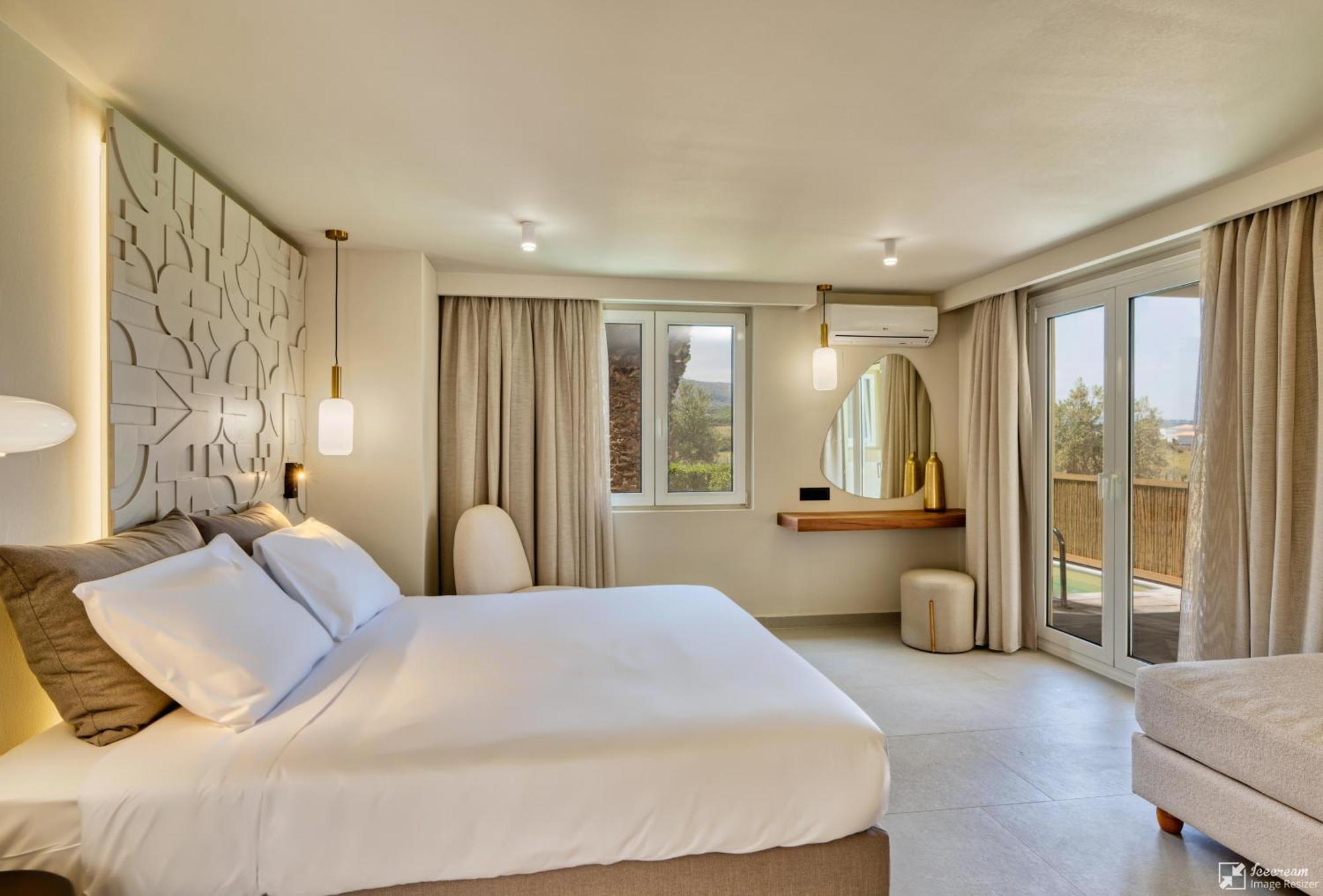 Superior Bungalow mit eigenem Pool